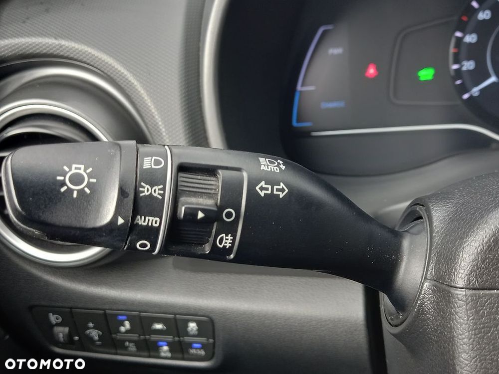 Hyundai Kona 64kWh Platinum - 15