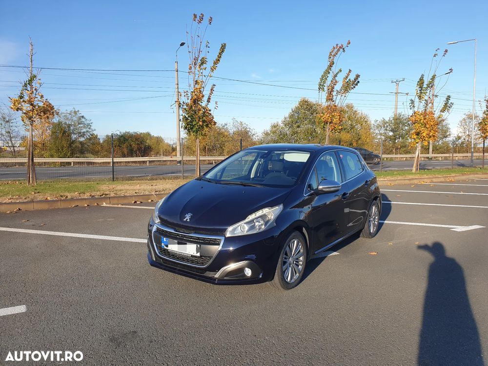 Peugeot 208 PureTech 110 Stop & Start Allure - 8