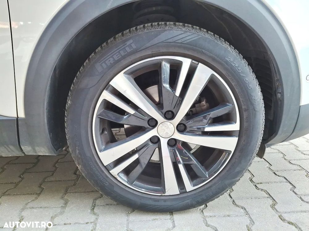 Peugeot 3008 PureTech 130 Stop & Start GPF EAT8 Allure - 28