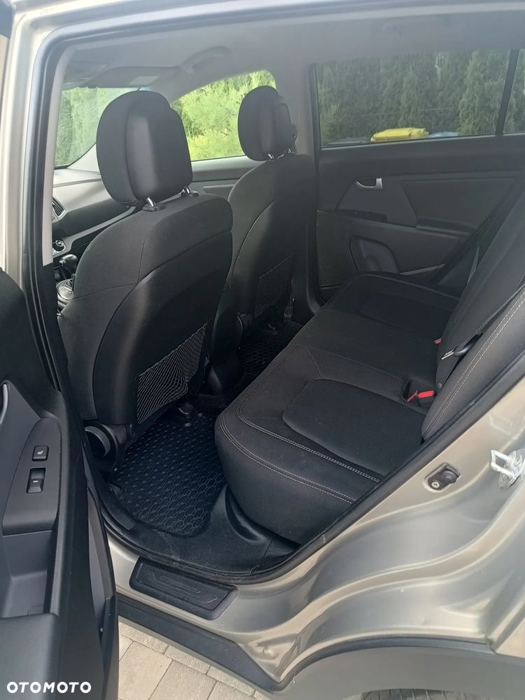 Kia Sportage 2.0 L 2WD - 9