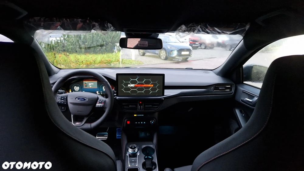Ford Focus 2.3 EcoBoost ST X - 14