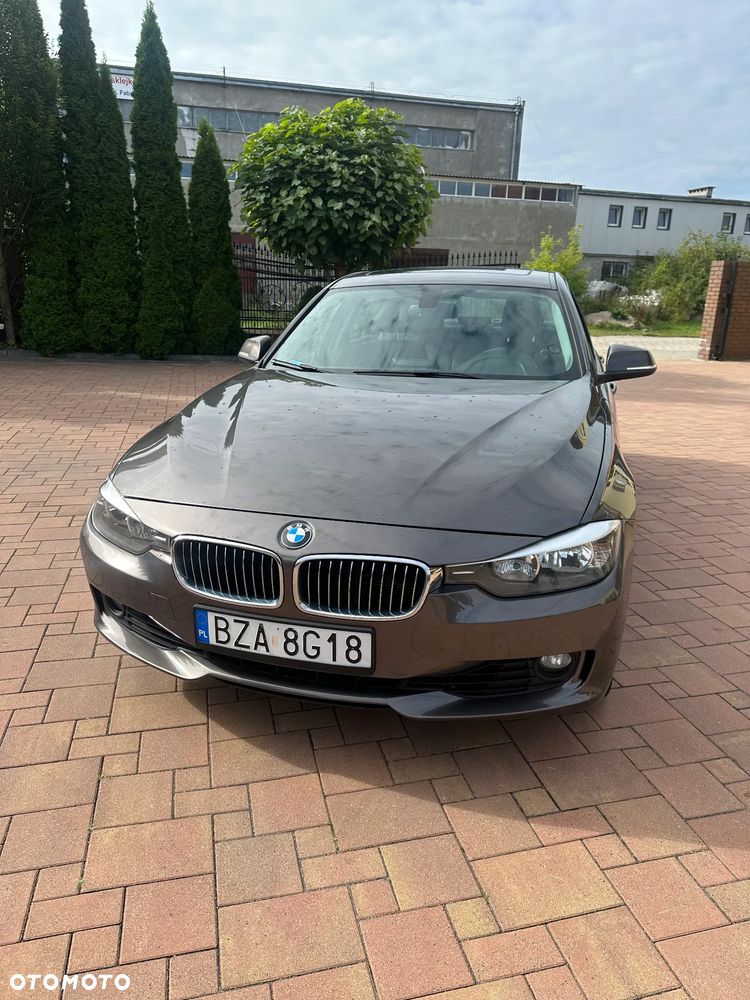 BMW Seria 3 328i xDrive - 1