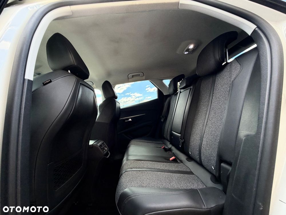 Peugeot 3008 - 18