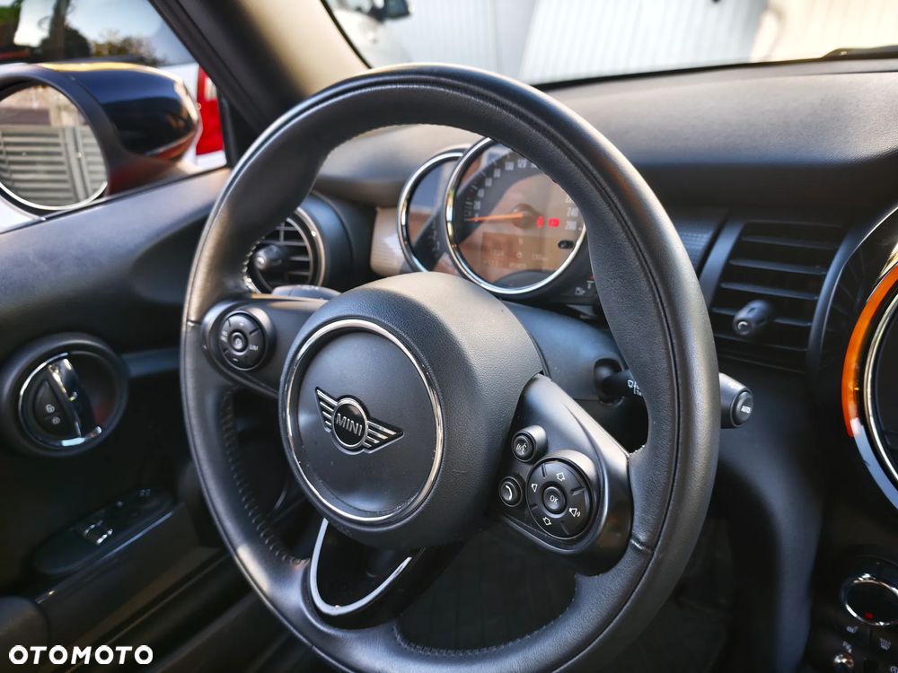 MINI Cooper Essential Trim - 20