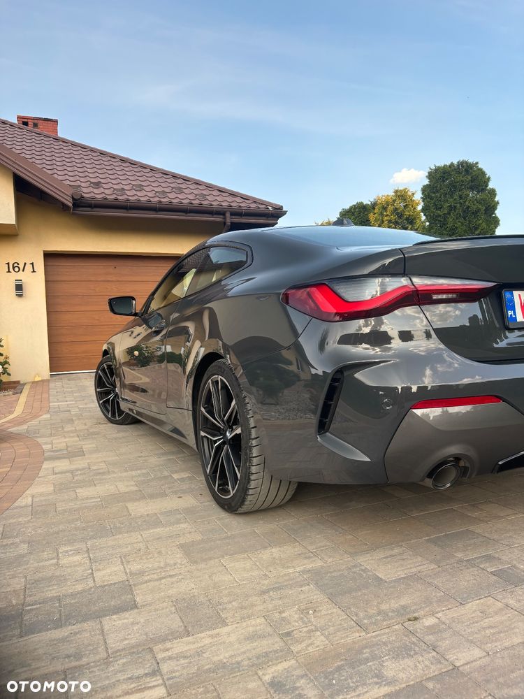 BMW 4