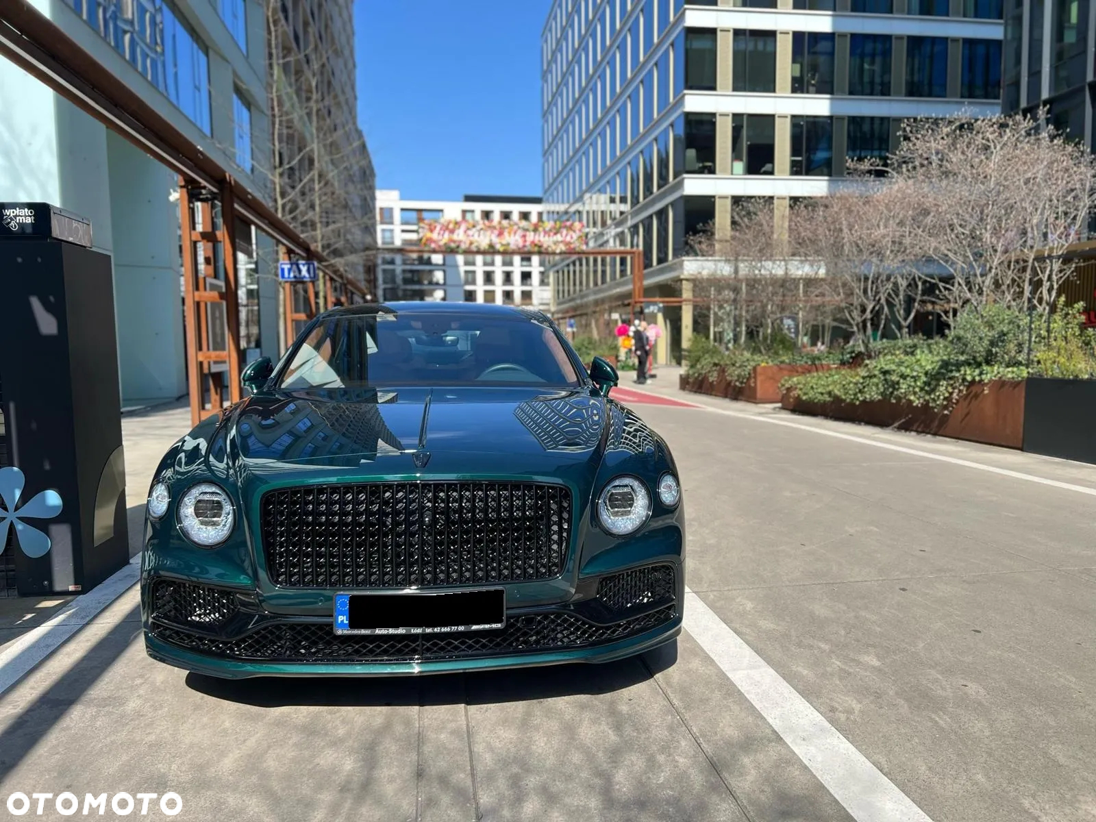 Bentley Flying Spur New V8 - 4