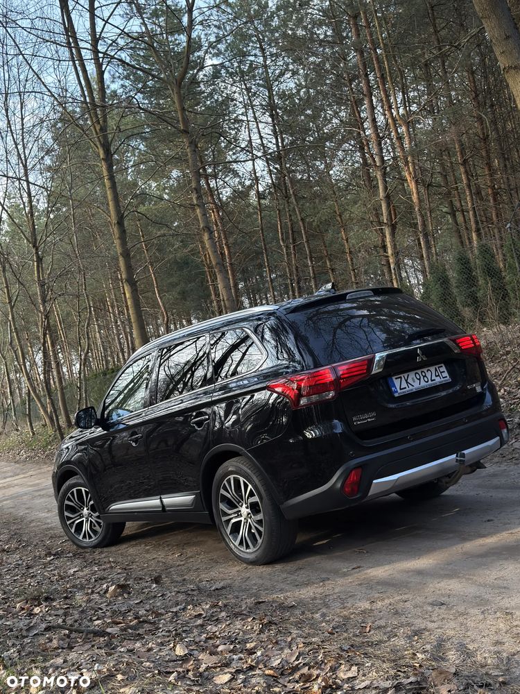 Mitsubishi Outlander 2.0 Intense + Navi 4WD CVT - 5