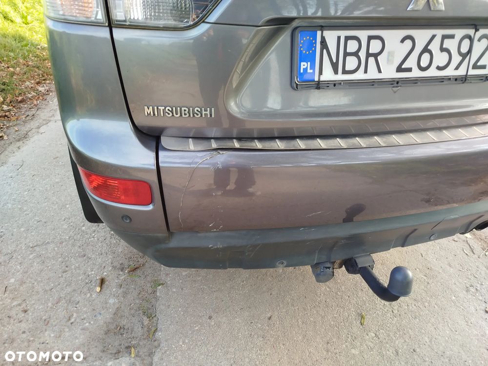 Mitsubishi Outlander - 18