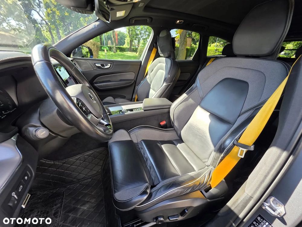 Volvo XC 60 - 25