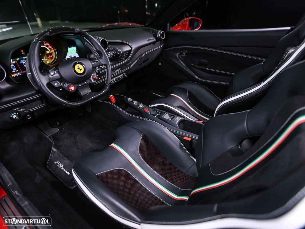 Ferrari F8 Tributo Spider - 10