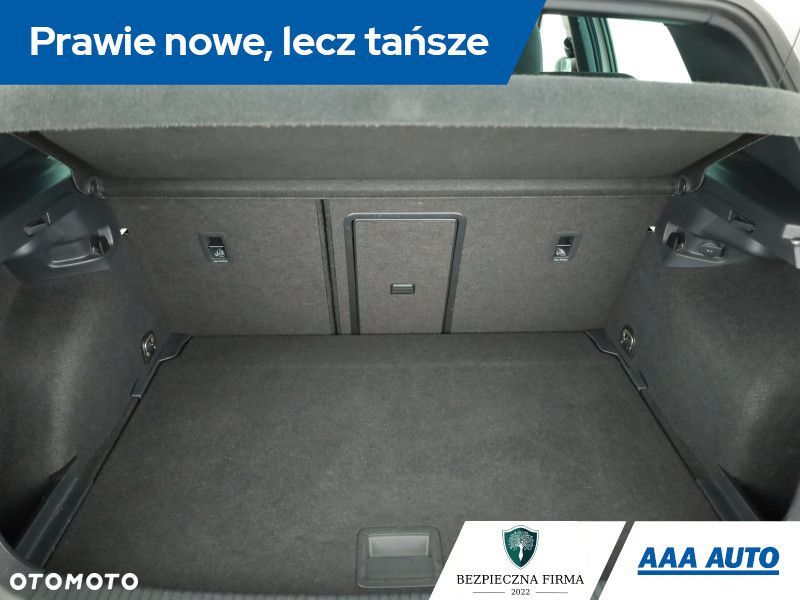 Volkswagen Golf - 12