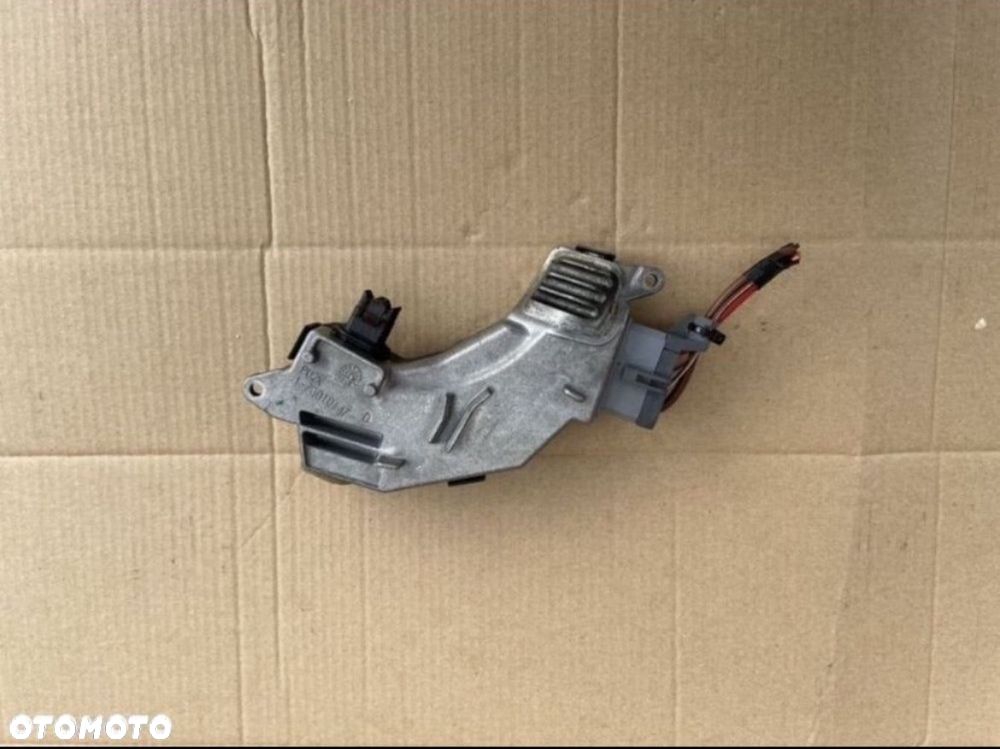 73421312U rezystor opornik nawiewu Opel Vectra c signum - 2