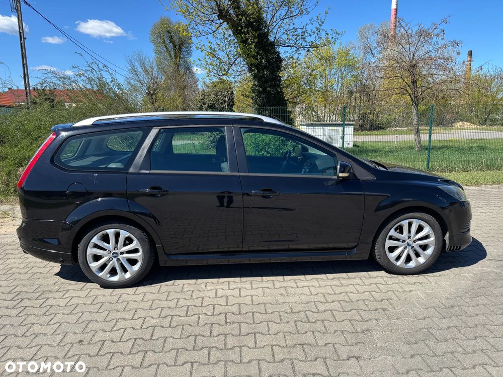 Ford Focus 2.0 16V Titanium - 6