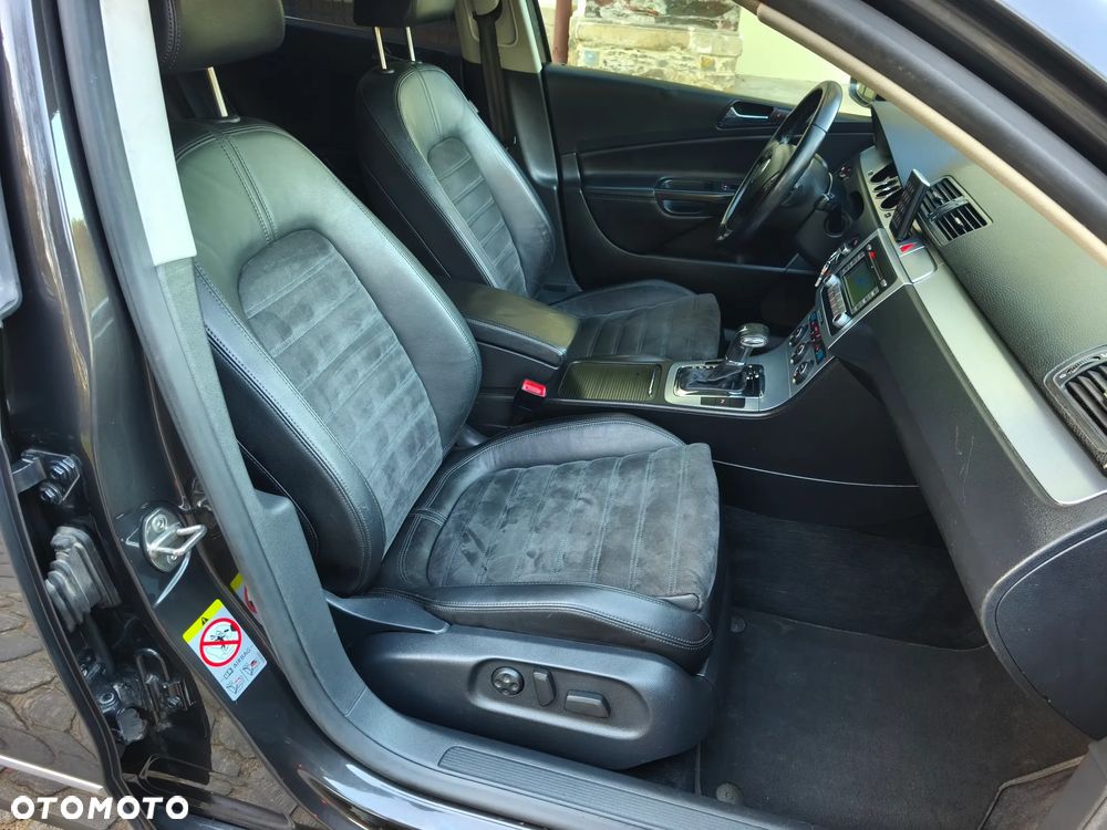 Volkswagen Passat Variant 2.0 TDI DPF DSG Highline - 15