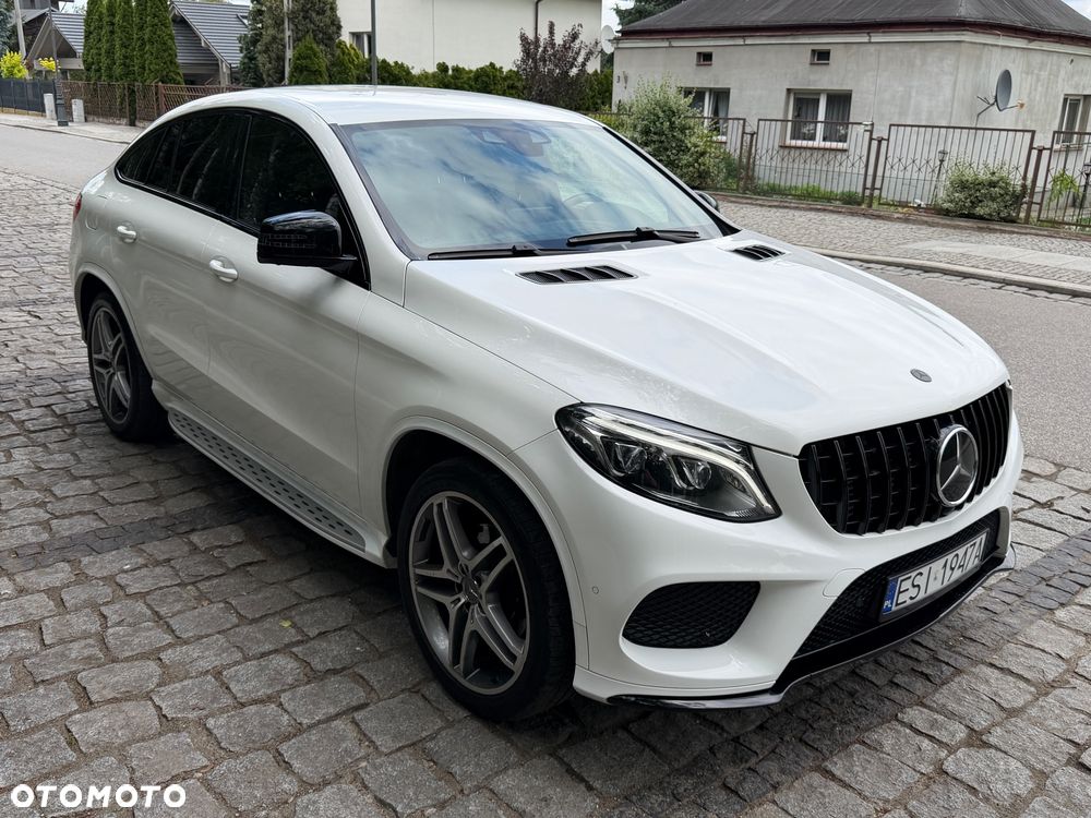 Mercedes-Benz GLE 350 d 4Matic 9G-TRONIC AMG Line - 4