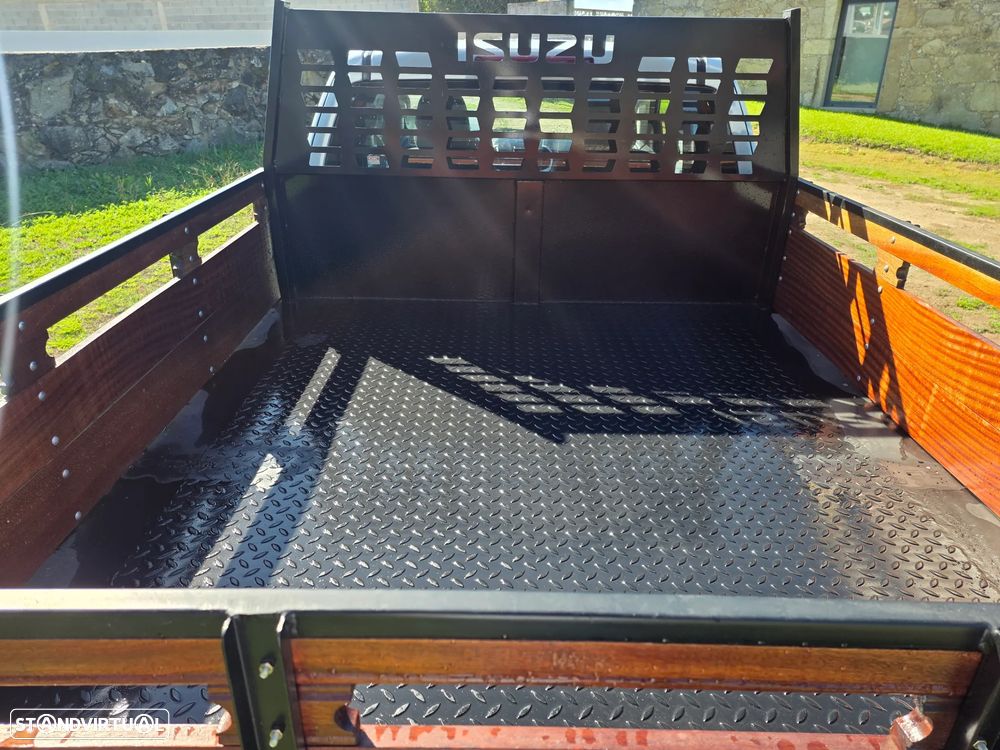 Isuzu D-Max - 12
