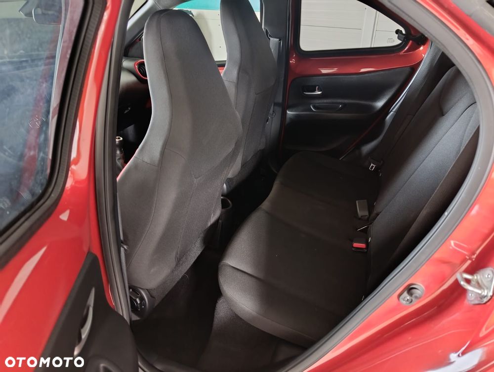 Toyota Aygo X Teamplayer - 8