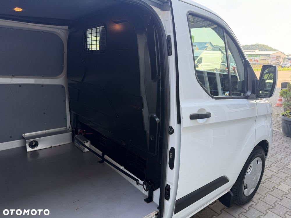 Ford Transit Custom - 22