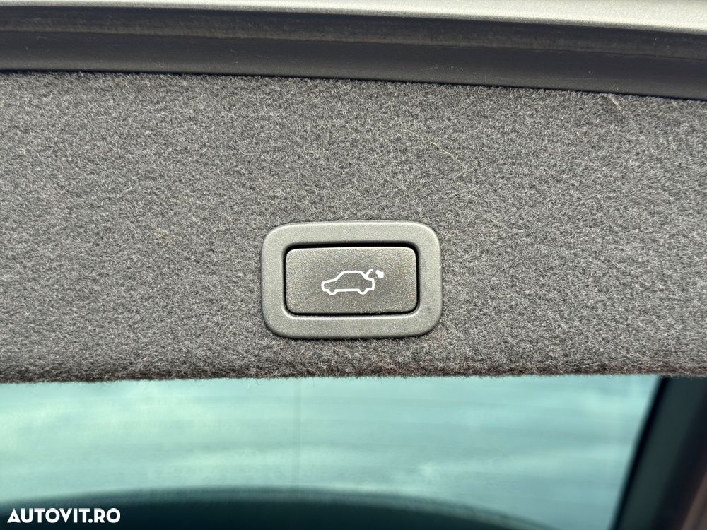 Volvo XC 60 D4 Momentum - 10