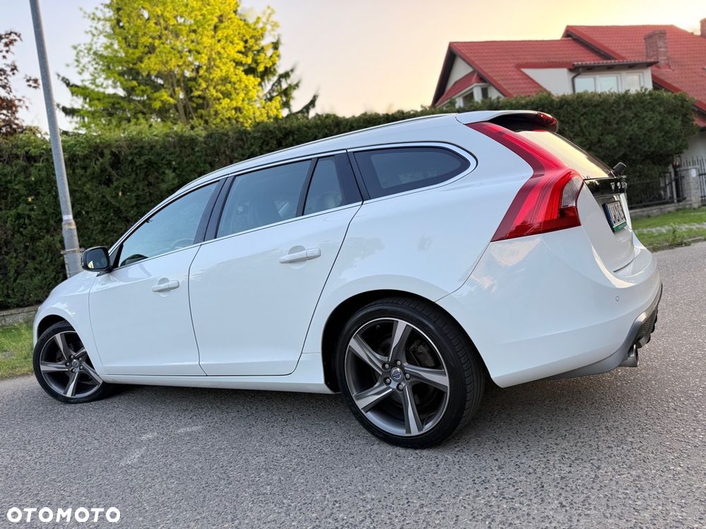 Volvo V60 T4 Geartronic Powershift RDesign - 17