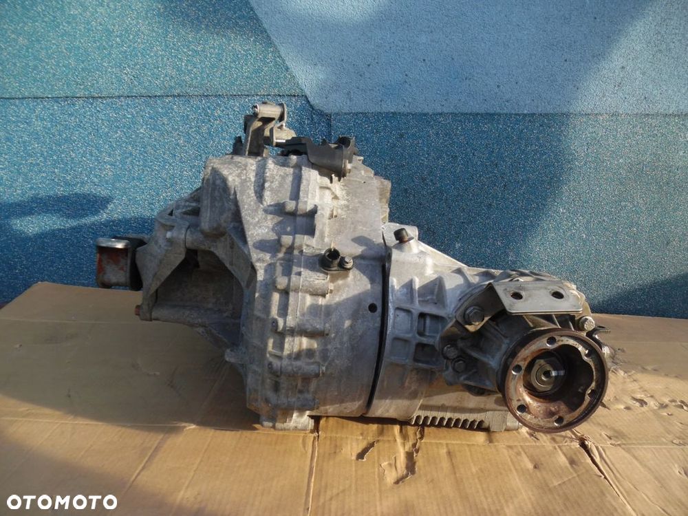 VW T5 MULTIVAN 2.5TDI SKRZYNIA SYNCRO 4 MOTION - 7