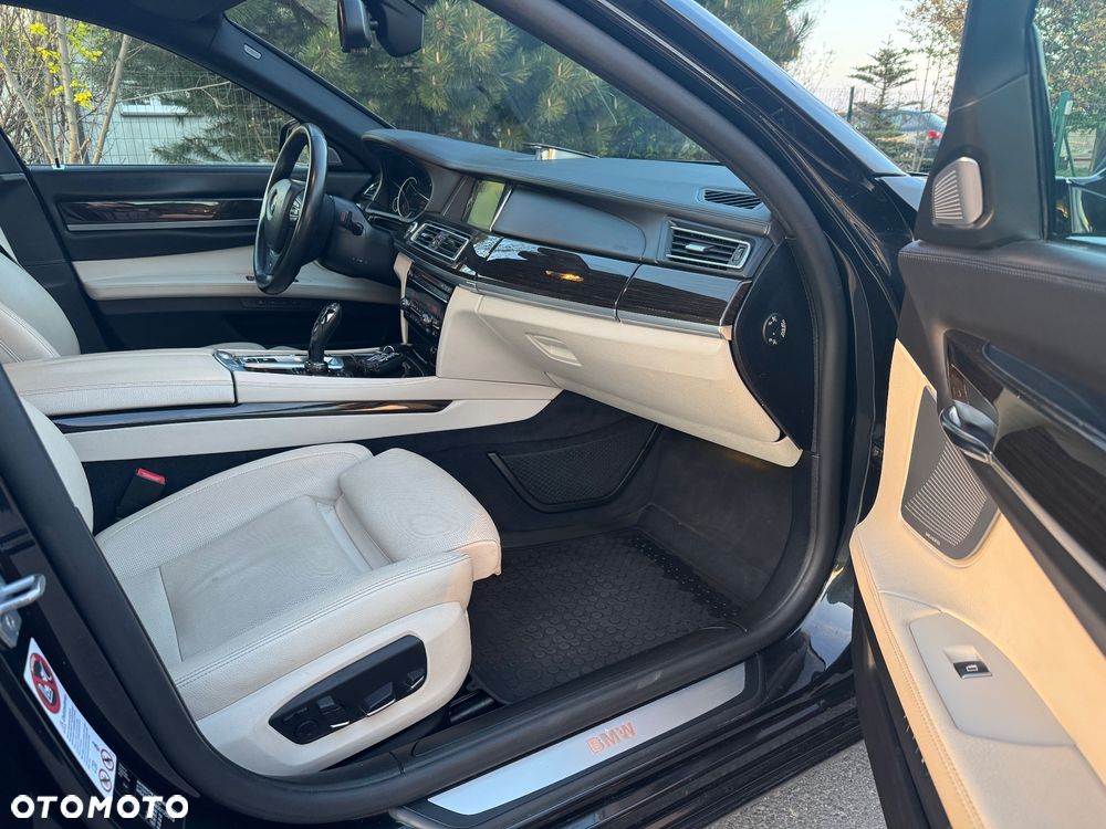 BMW Seria 7 740d xDrive - 7