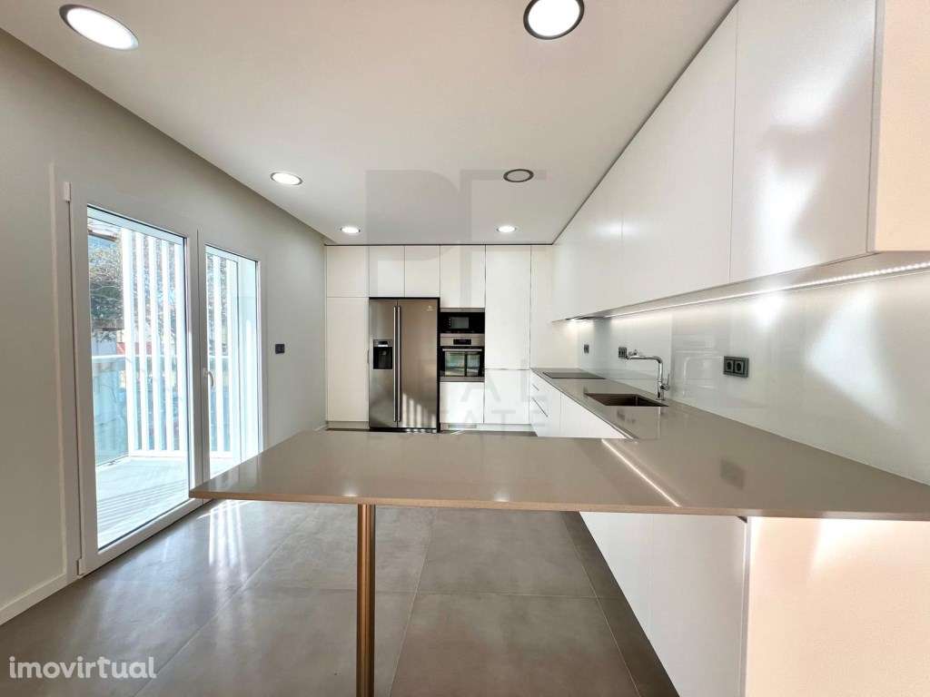 T4 | Novo | S. João Estoril | PF Real Estate - Grande imagem: 5/31