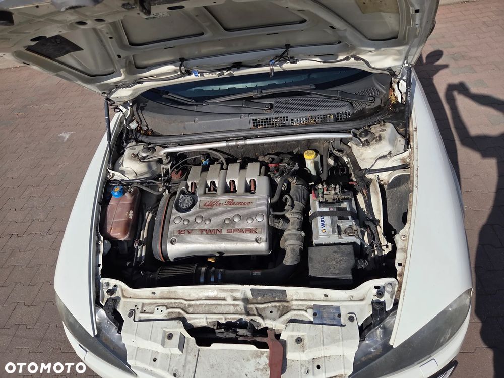 Alfa Romeo 147 1.6 Twin Spark Black Line - 8