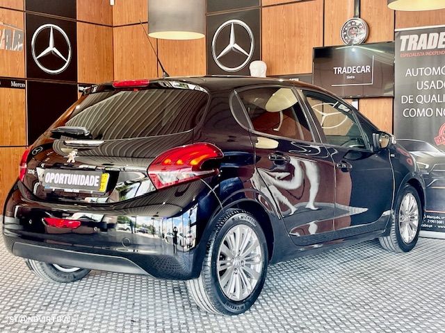 Peugeot 208 1.6 BlueHDi Style - 29