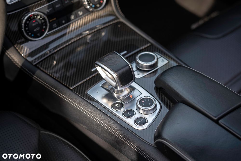 Mercedes-Benz SL 63 AMG AMG Speedshift MCT 7-Gang Sportgetriebe AMG Performance Package - 20