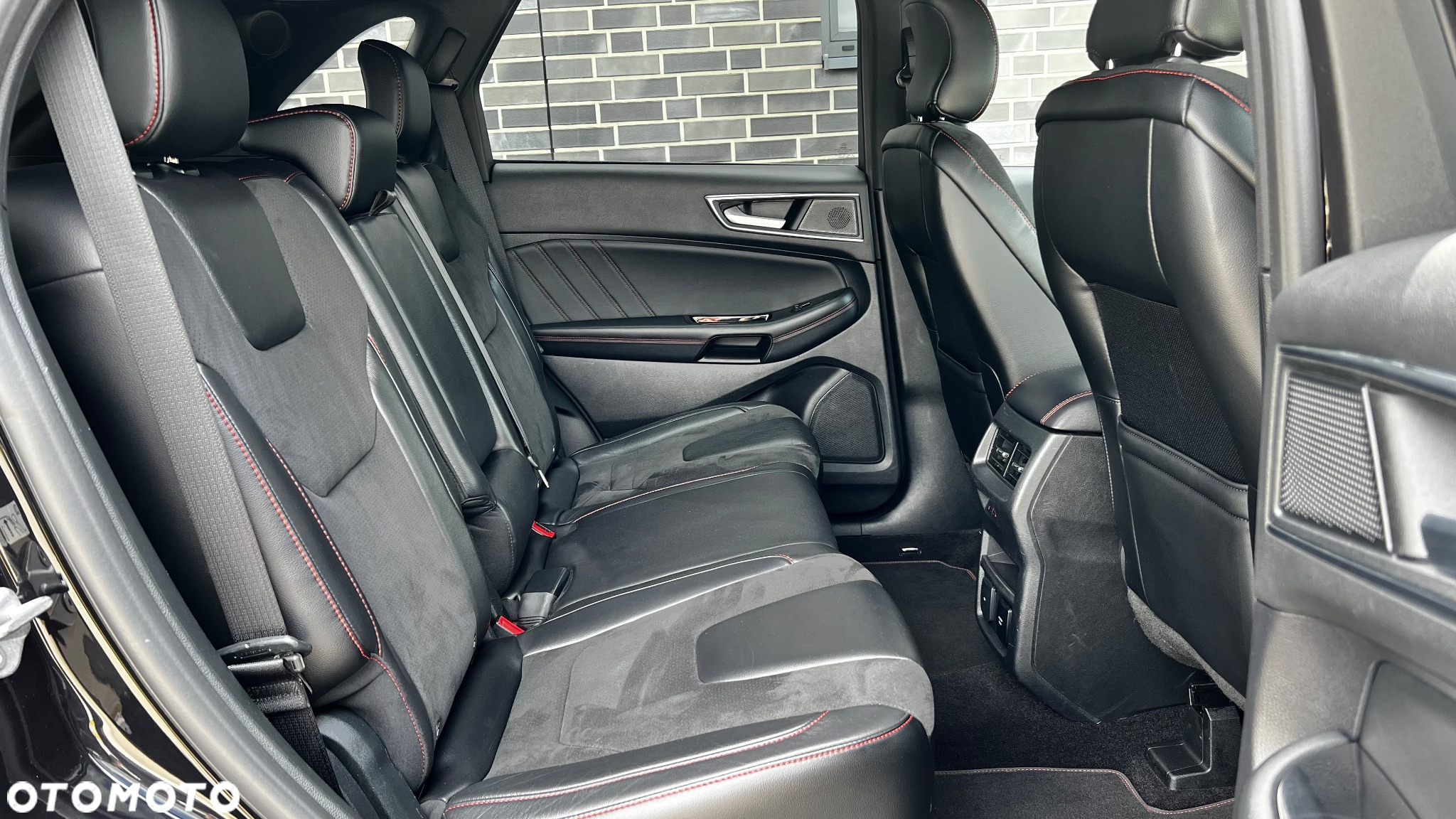 Ford Edge 2.0 EcoBlue Bi-Turbo 4x4 ST-LINE - 31