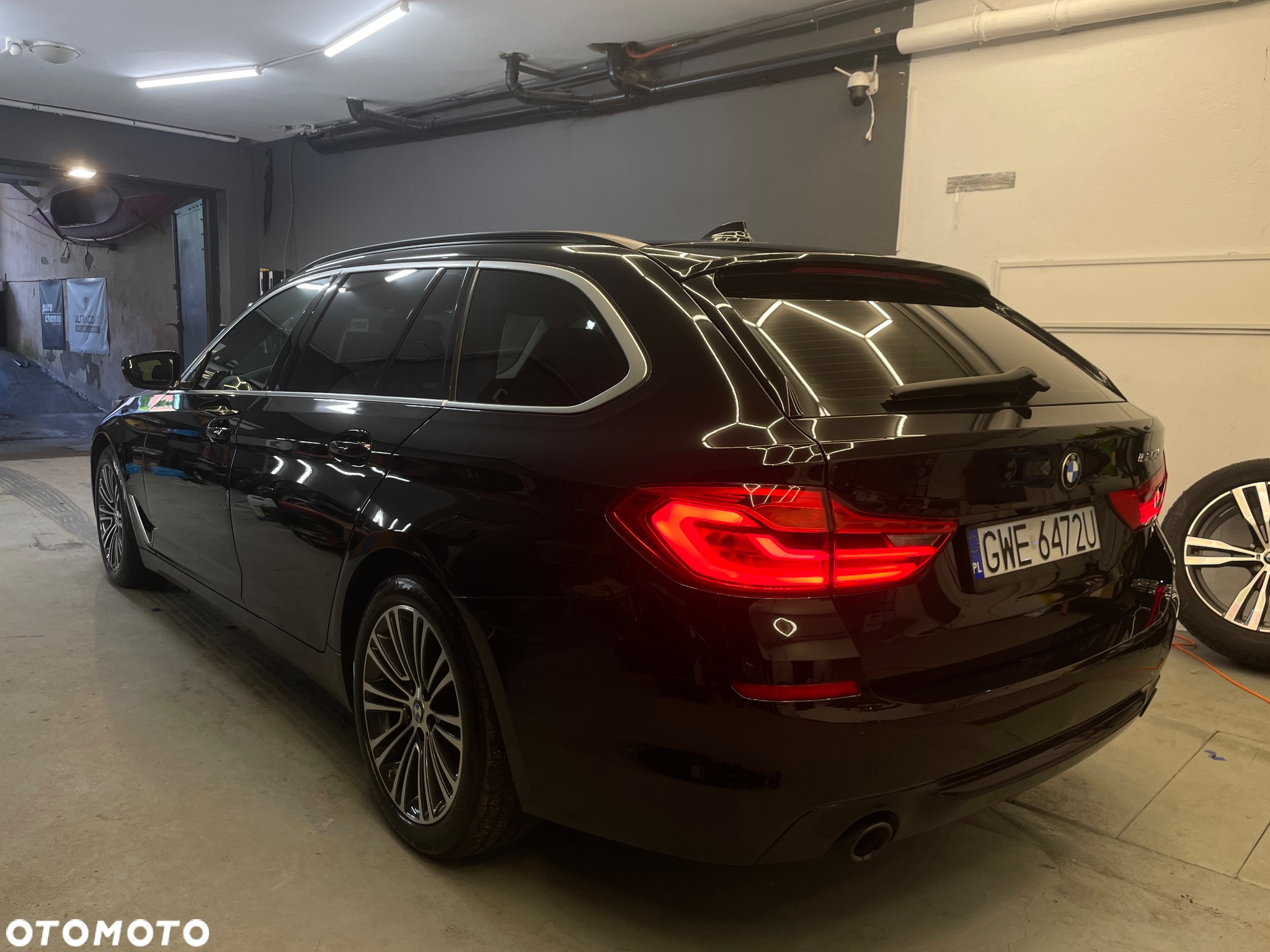BMW Seria 5 520d Sport Line - 2