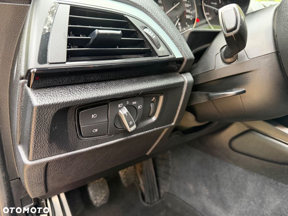 BMW Seria 1 116i Sport Line - 28