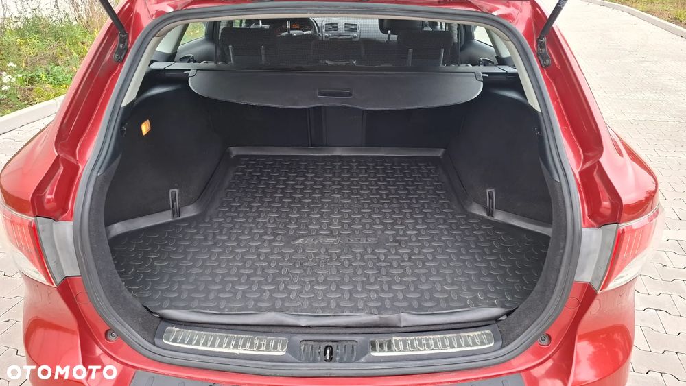 Toyota Avensis 1.8 Premium MS - 15