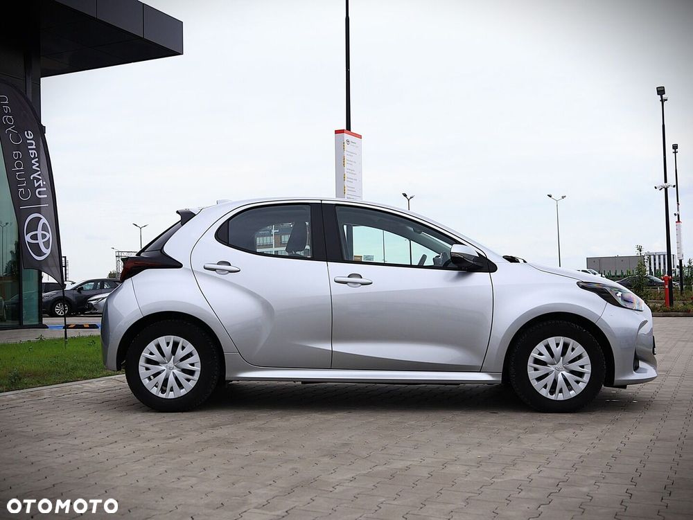 Toyota Yaris Hybrid 1.5 Style - 4