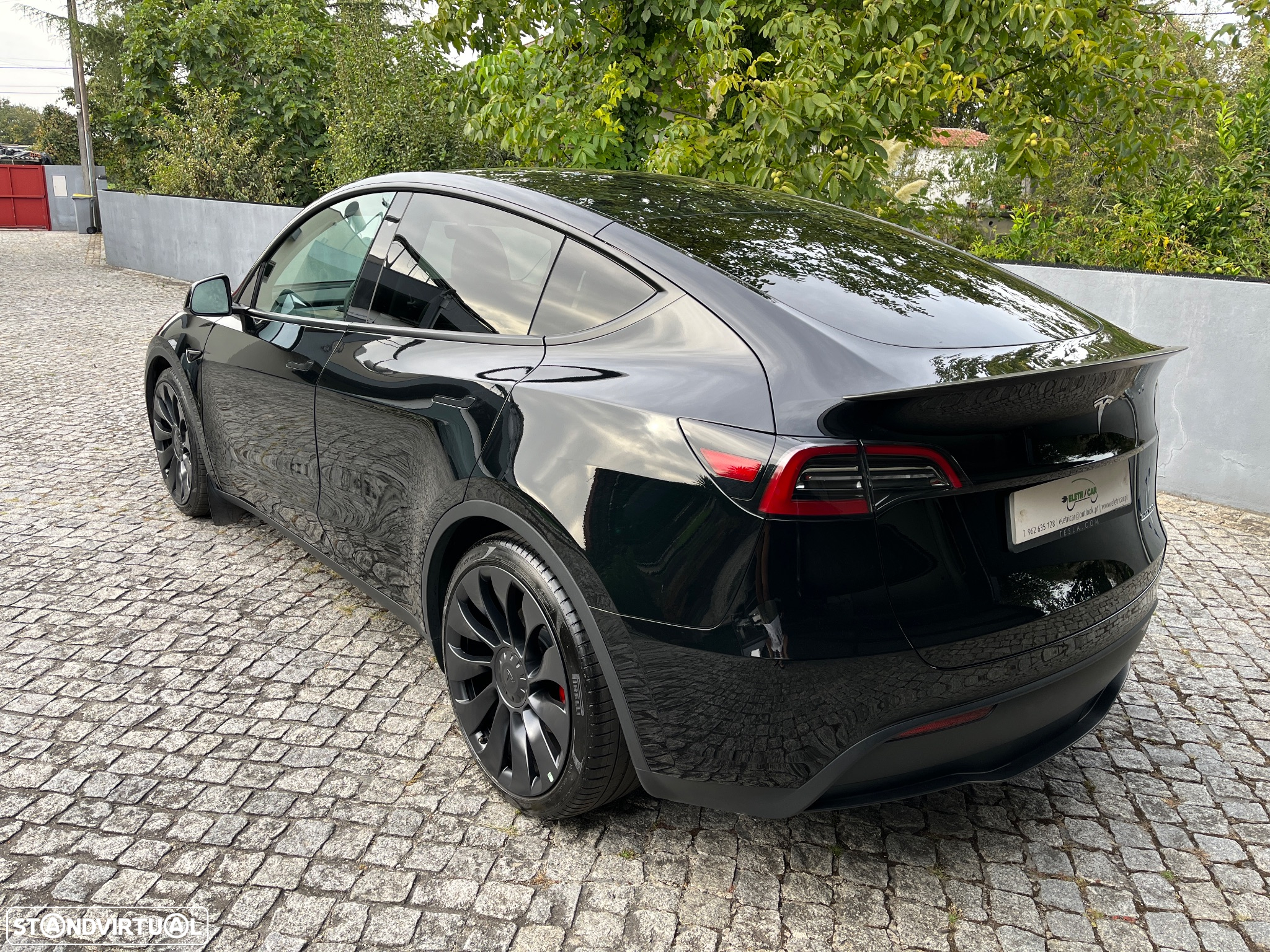 Tesla Model Y Performance Dual Motor AWD - 3