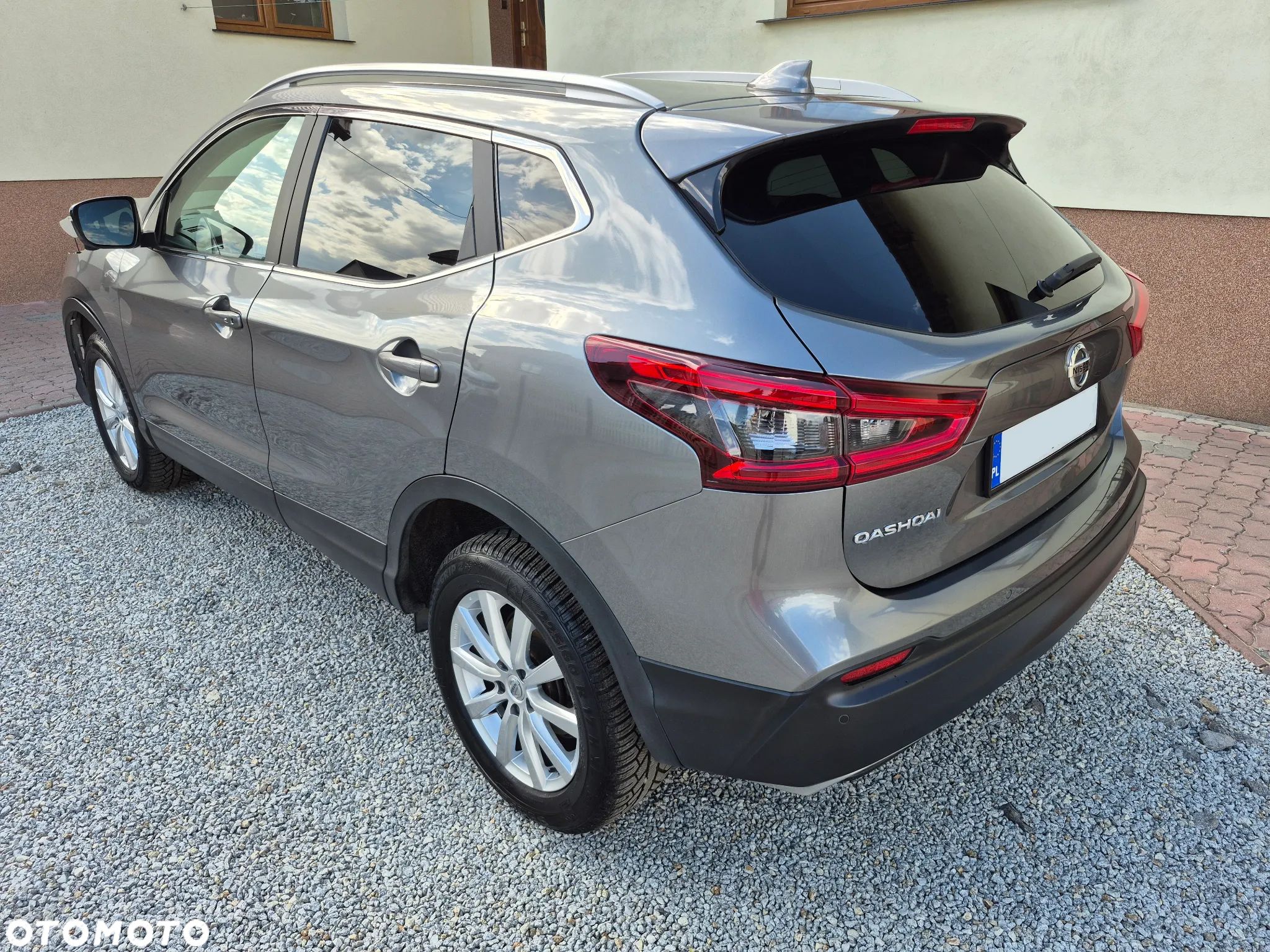 Nissan Qashqai 1.6 DIG-T N-Connecta - 1