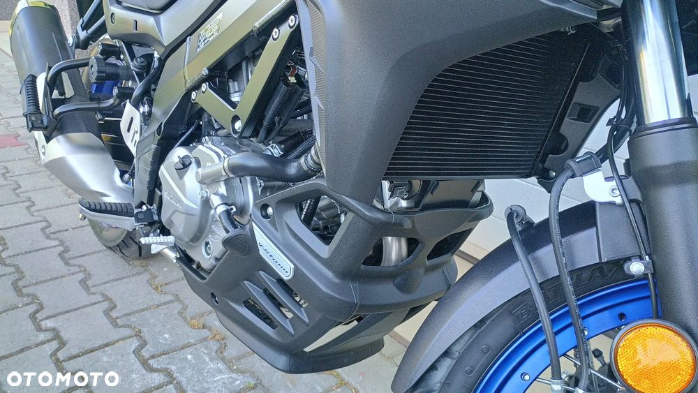 Suzuki DL - 5