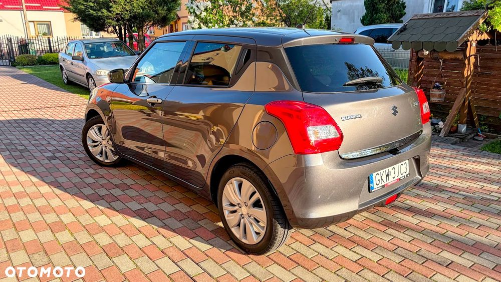 Suzuki Swift 1.2 Premium Plus - 3