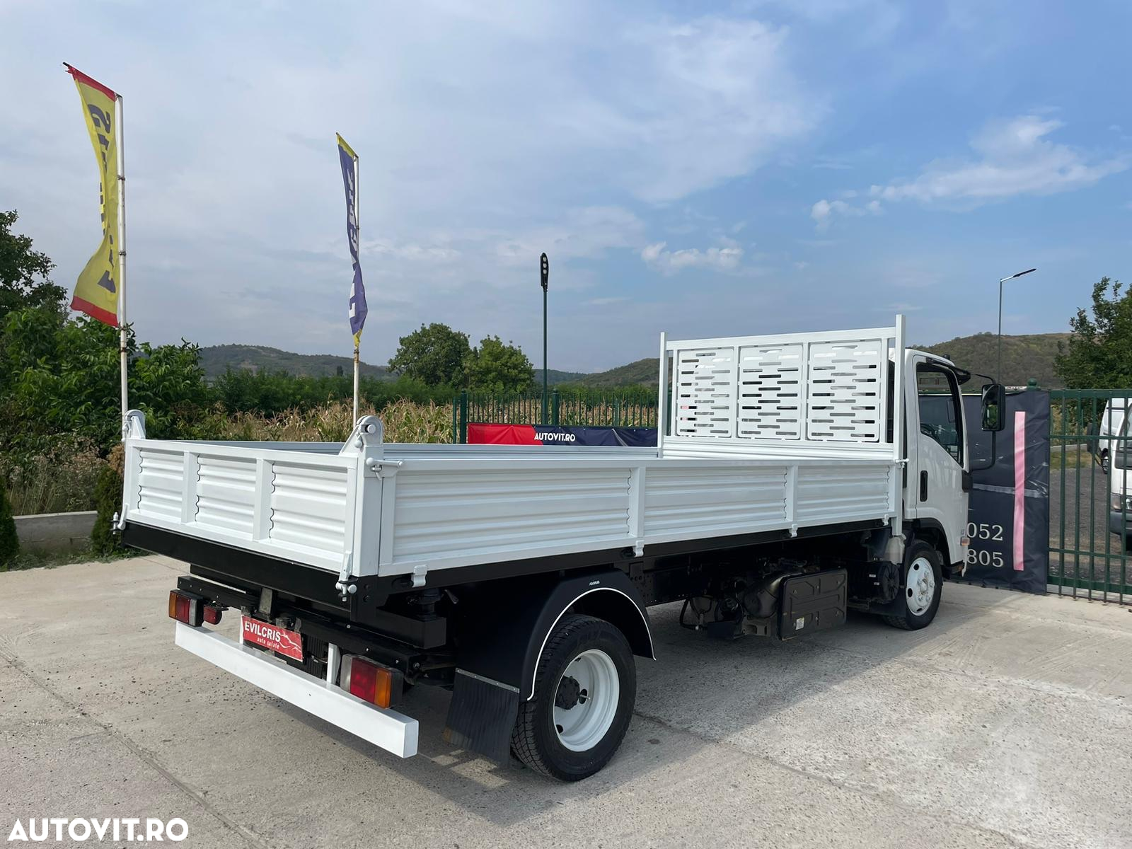 Isuzu N35 BASCULABIL 4.5 m - 12