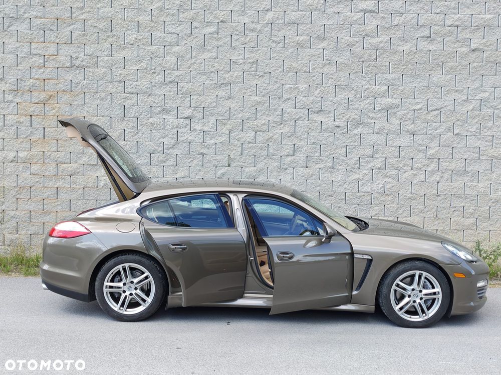 Porsche Panamera Platinum Edition PDK - 8