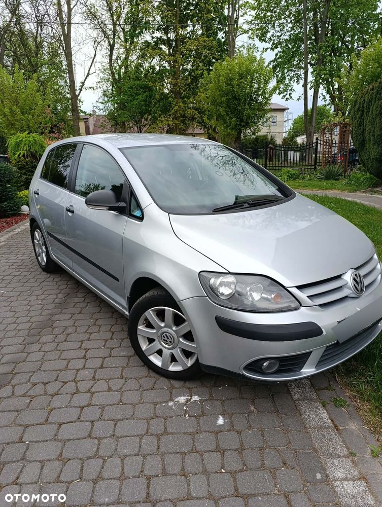 Volkswagen Golf Plus 1.9 TDI Trendline DSG - 1