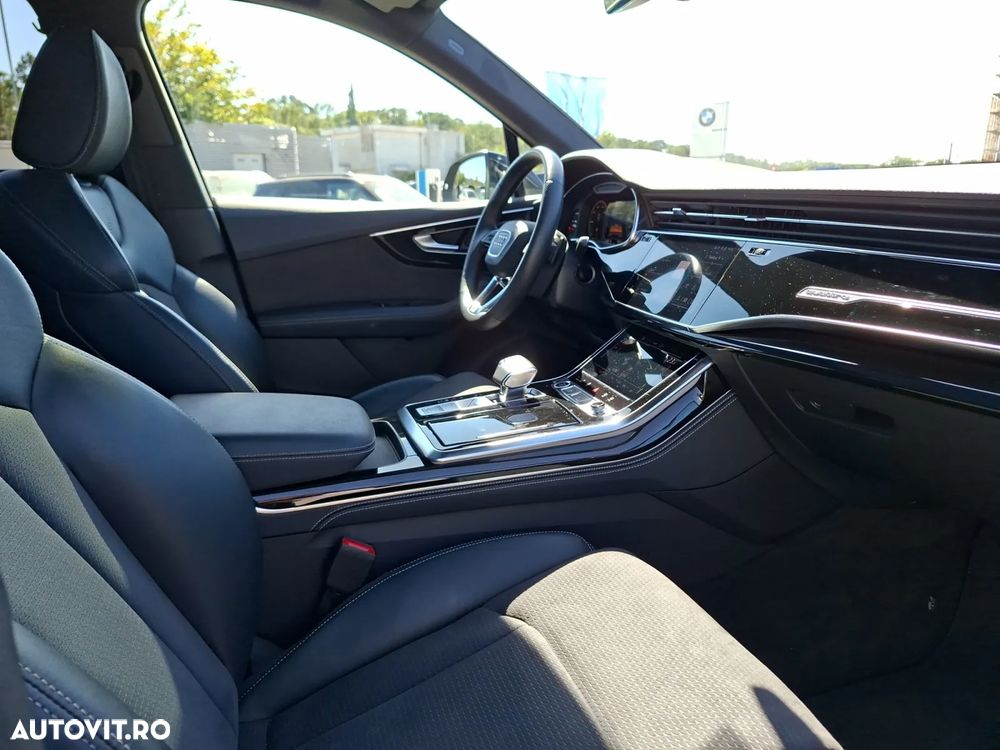 Audi Q7 55 TFSI e quattro Tiptronic PHEV S Line - 16