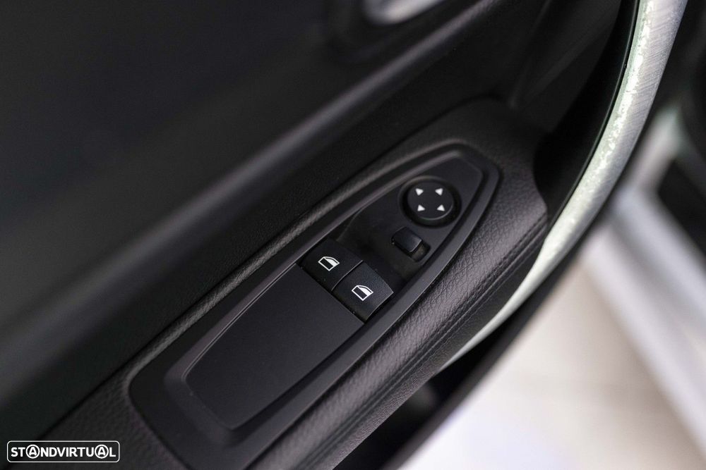 BMW 218 d Coupe Pack M - 16