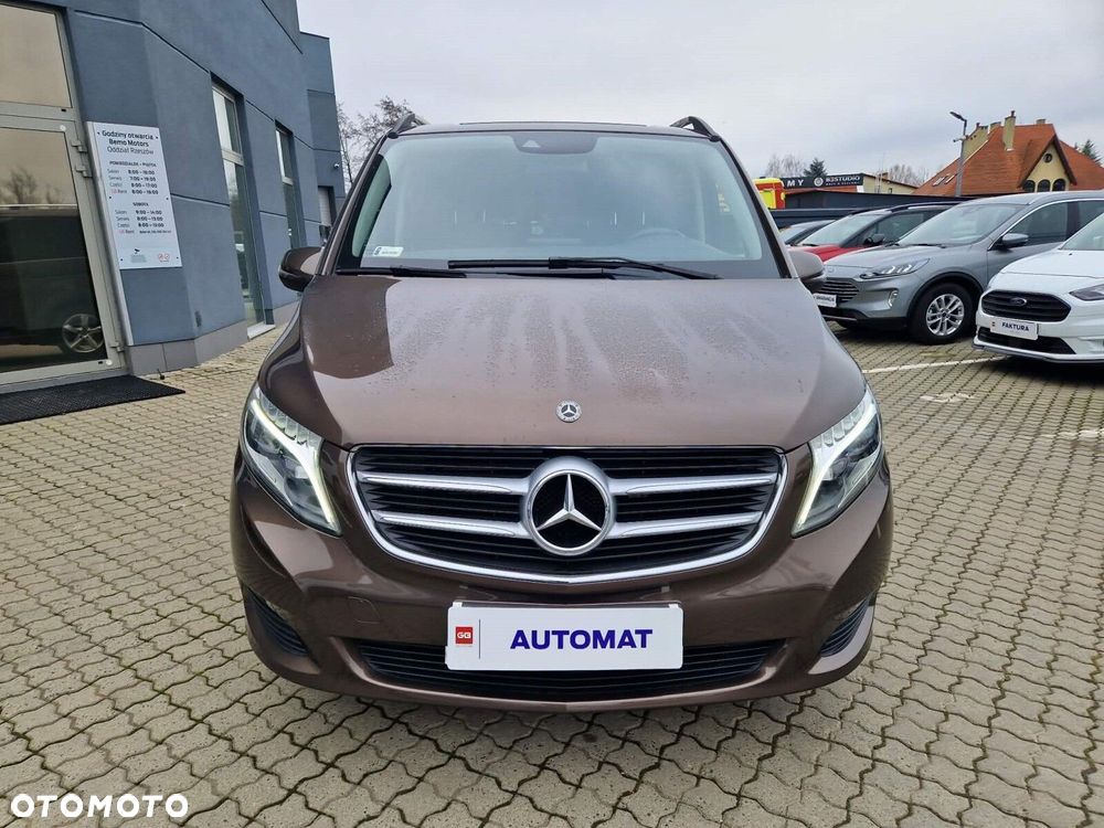 Mercedes-Benz Klasa V - 7