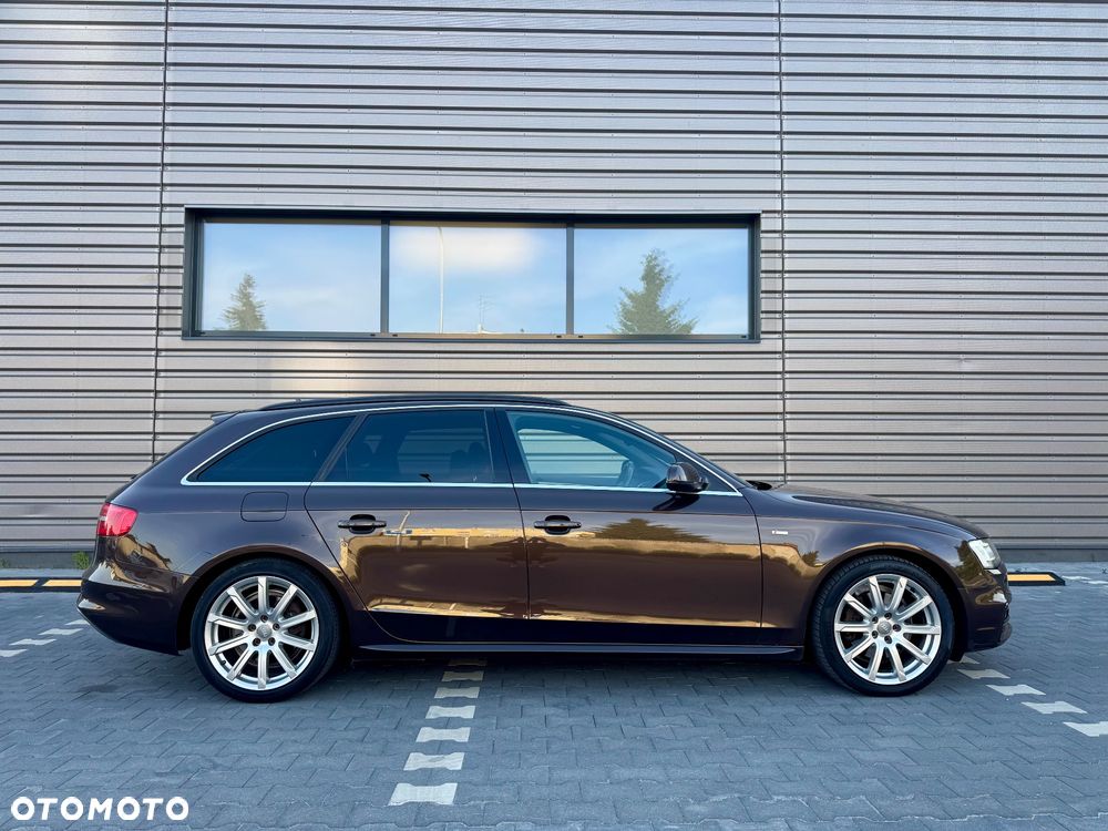 Audi A4 Avant 2.0 TDI DPF quattro S tronic S line Sportpaket - 30