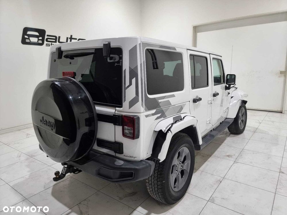 Jeep Wrangler - 12