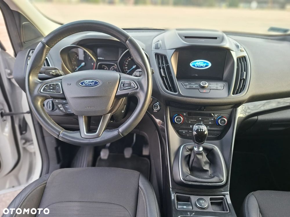 Ford Kuga 2.0 TDCi 4x4 Titanium - 12