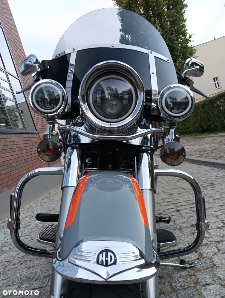 Harley-Davidson Touring Road King - 20