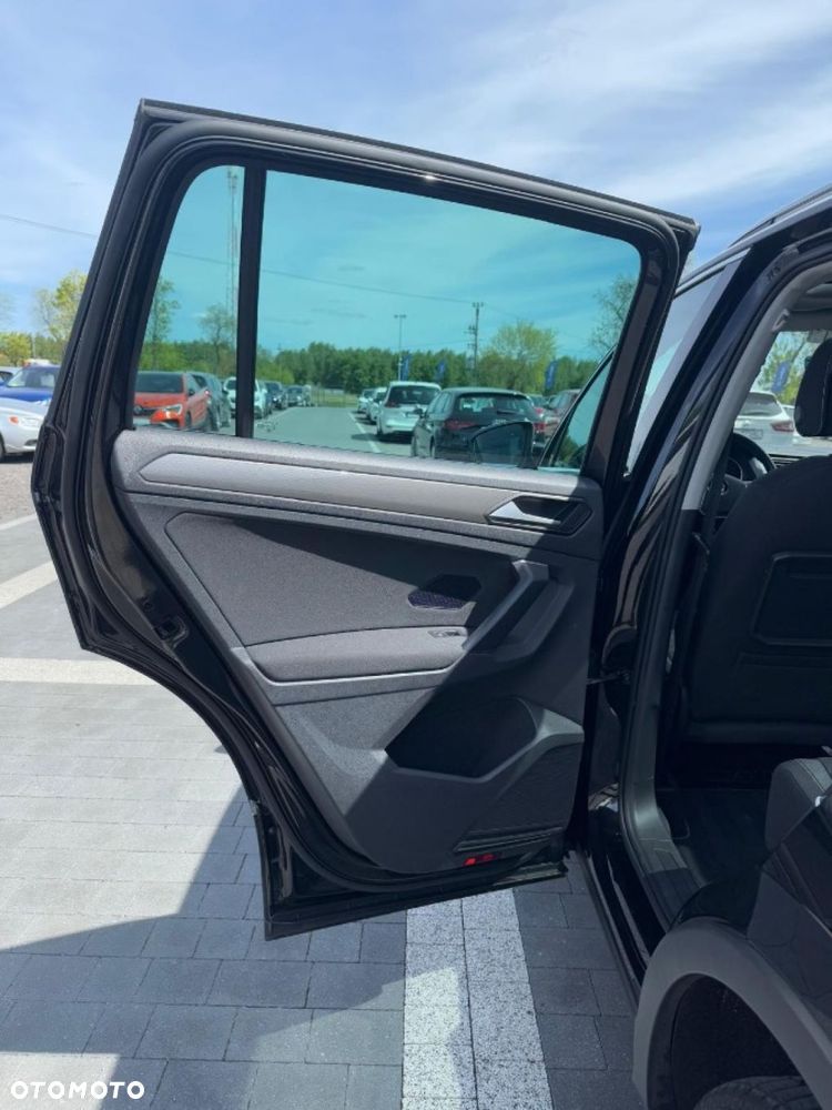Volkswagen Tiguan - 22